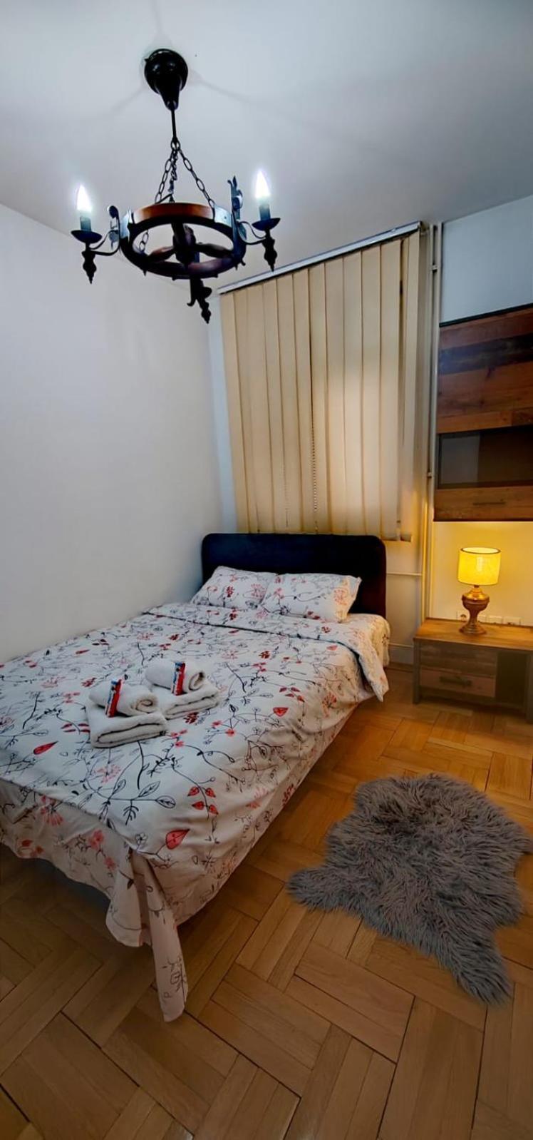 Lux Apartment Rose 2 60M2 Kragujevac Esterno foto